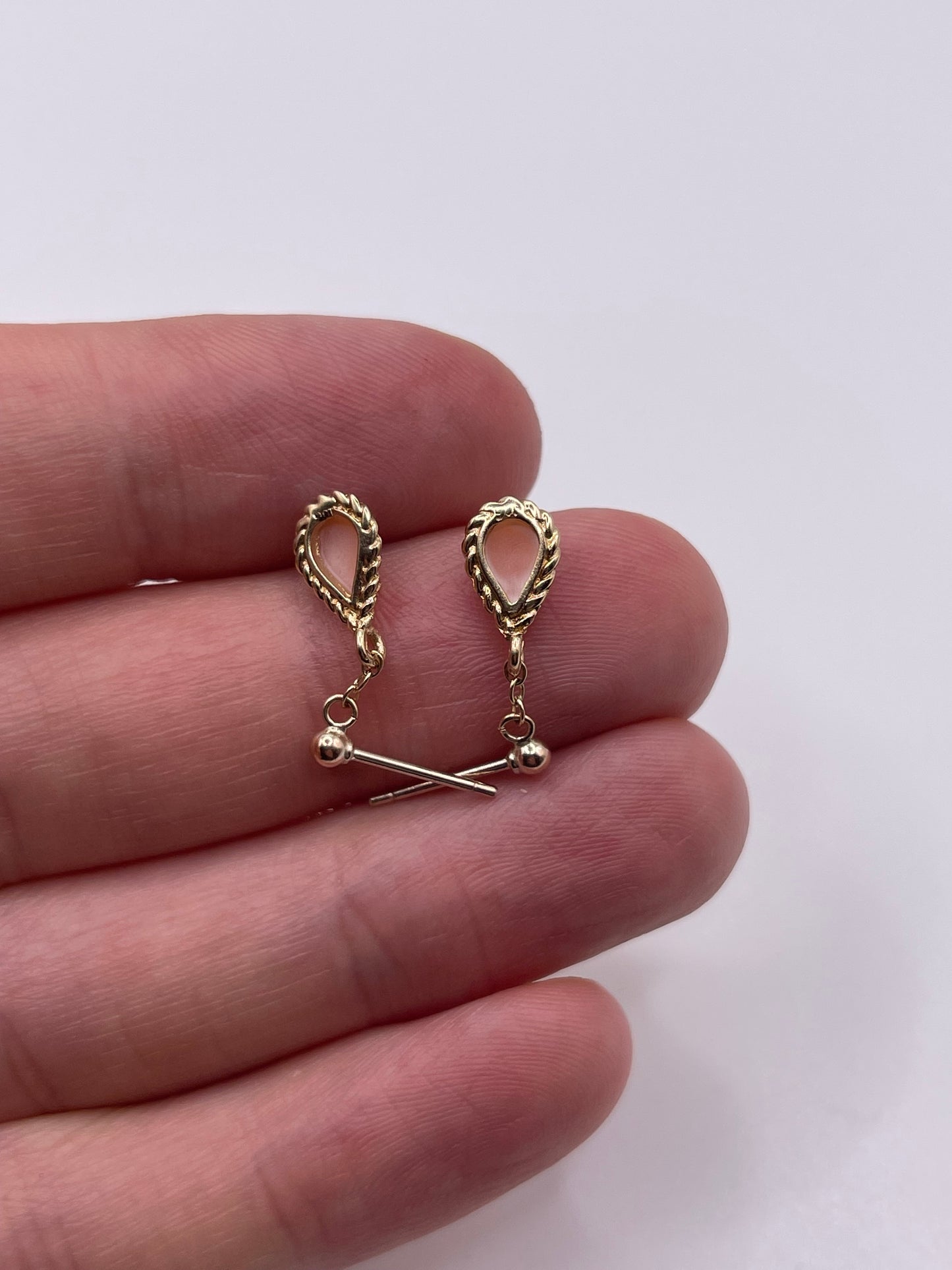 9ct gold coral earrings