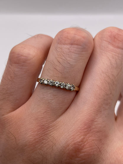 9ct gold diamond ring