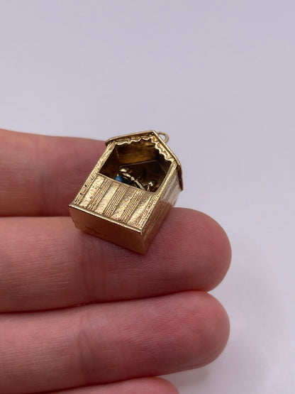 9ct gold Punch and Judy charm