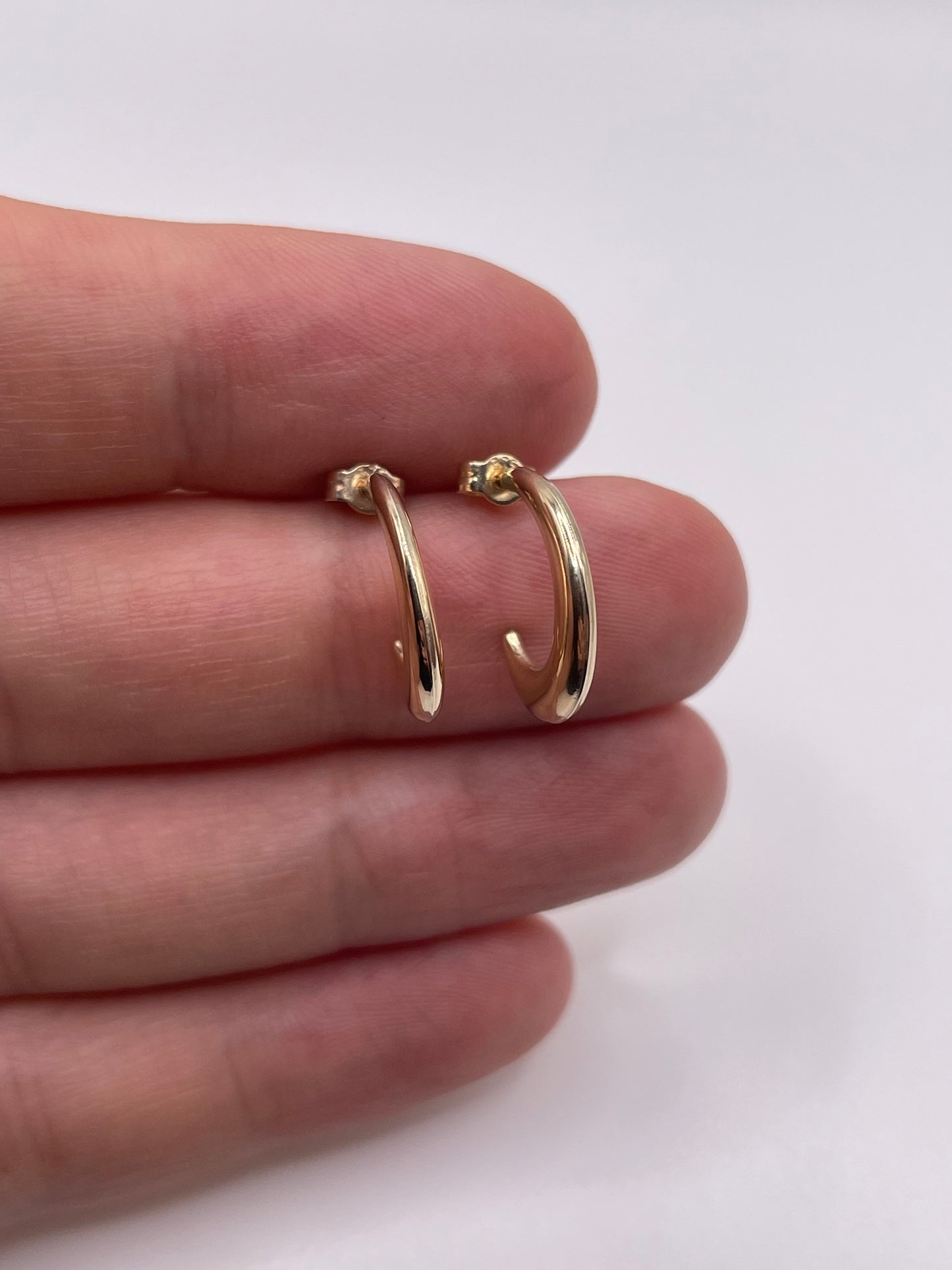 9ct gold crescent earrings