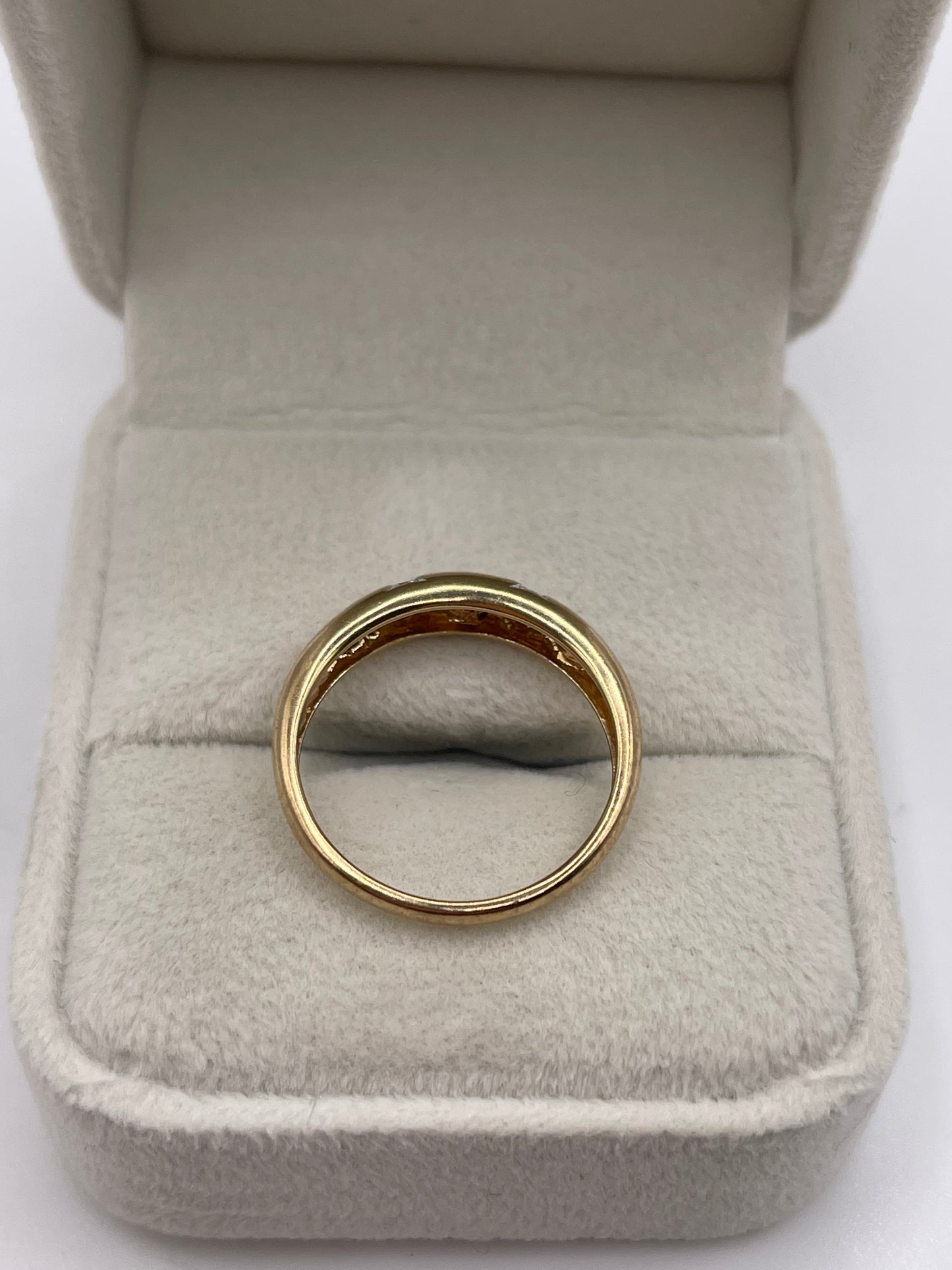 9ct gold diamond star ring