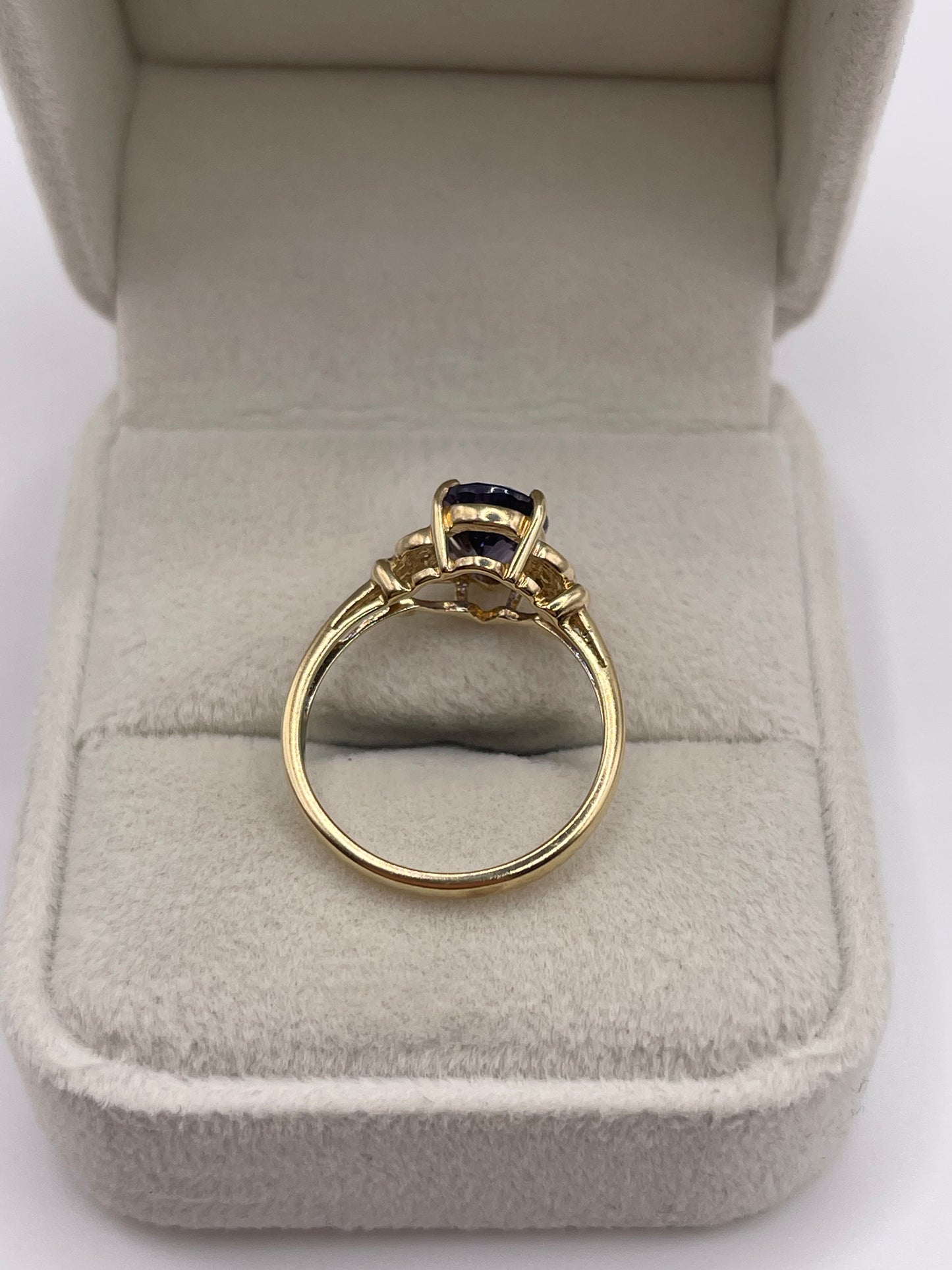 9ct gold iolite and diamond ring