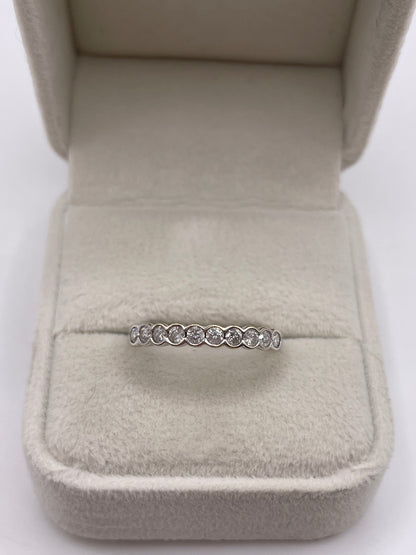18ct white gold diamond ring