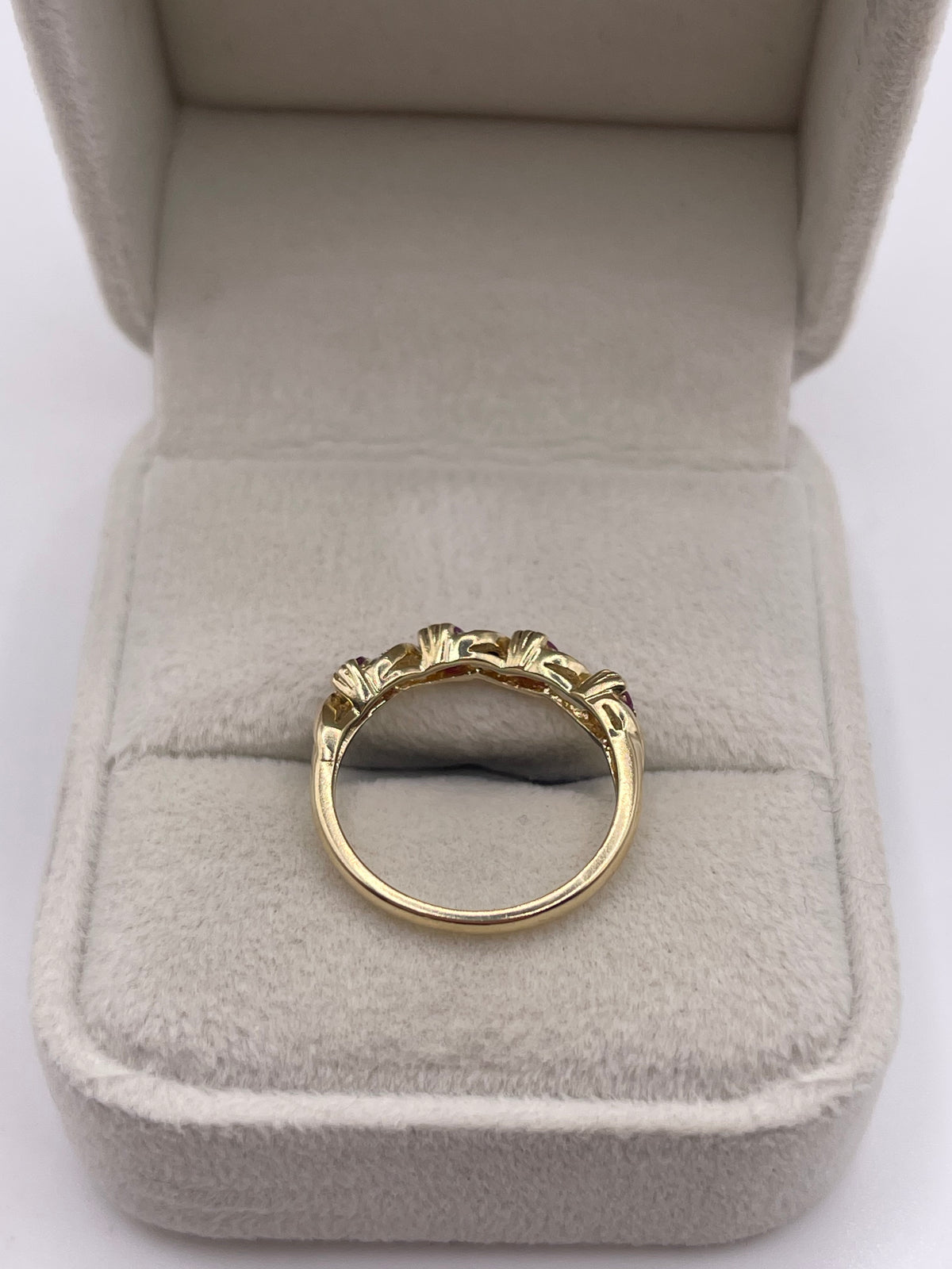9ct gold ruby and diamond ring