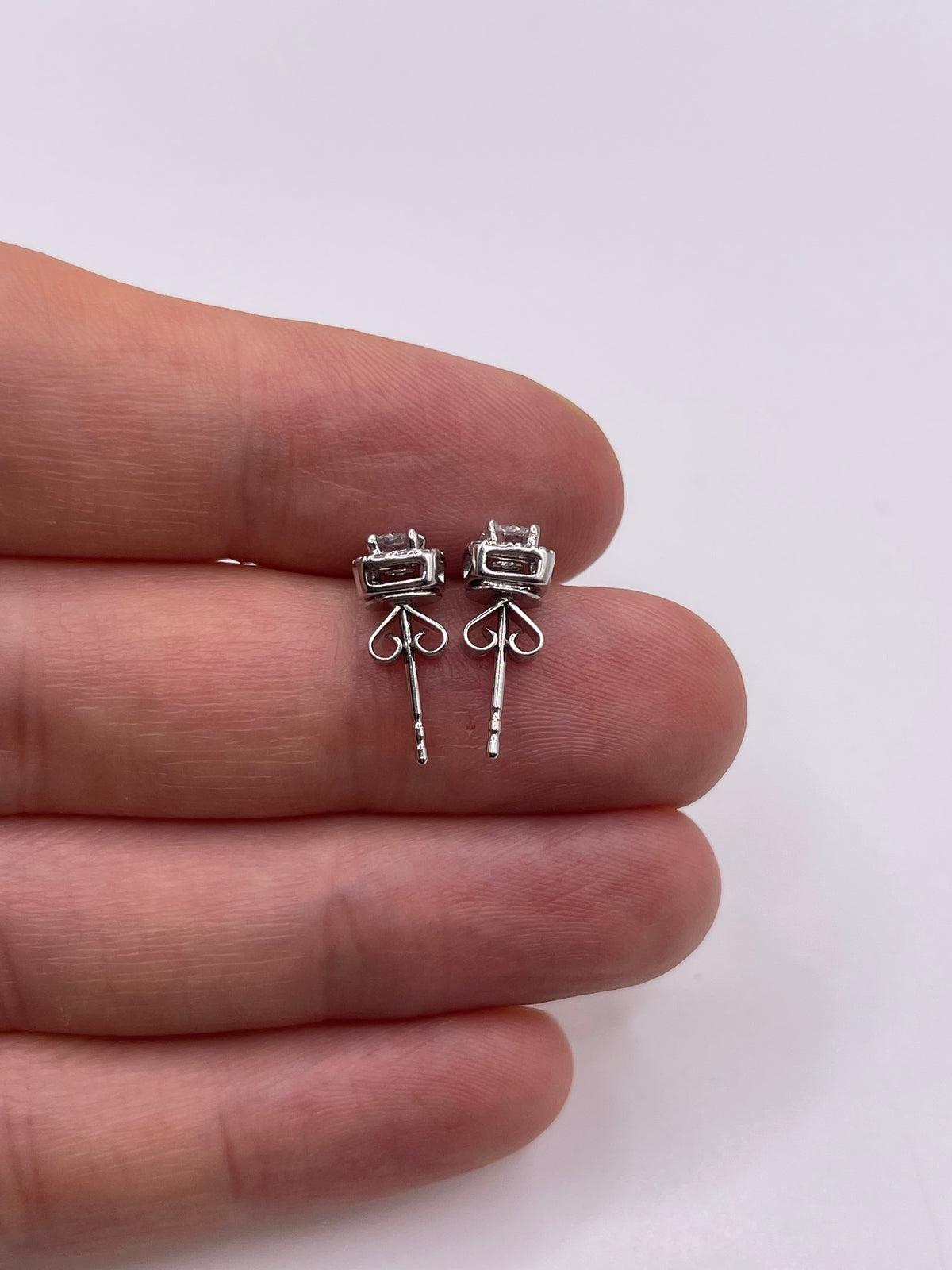 9ct white gold diamond earrings