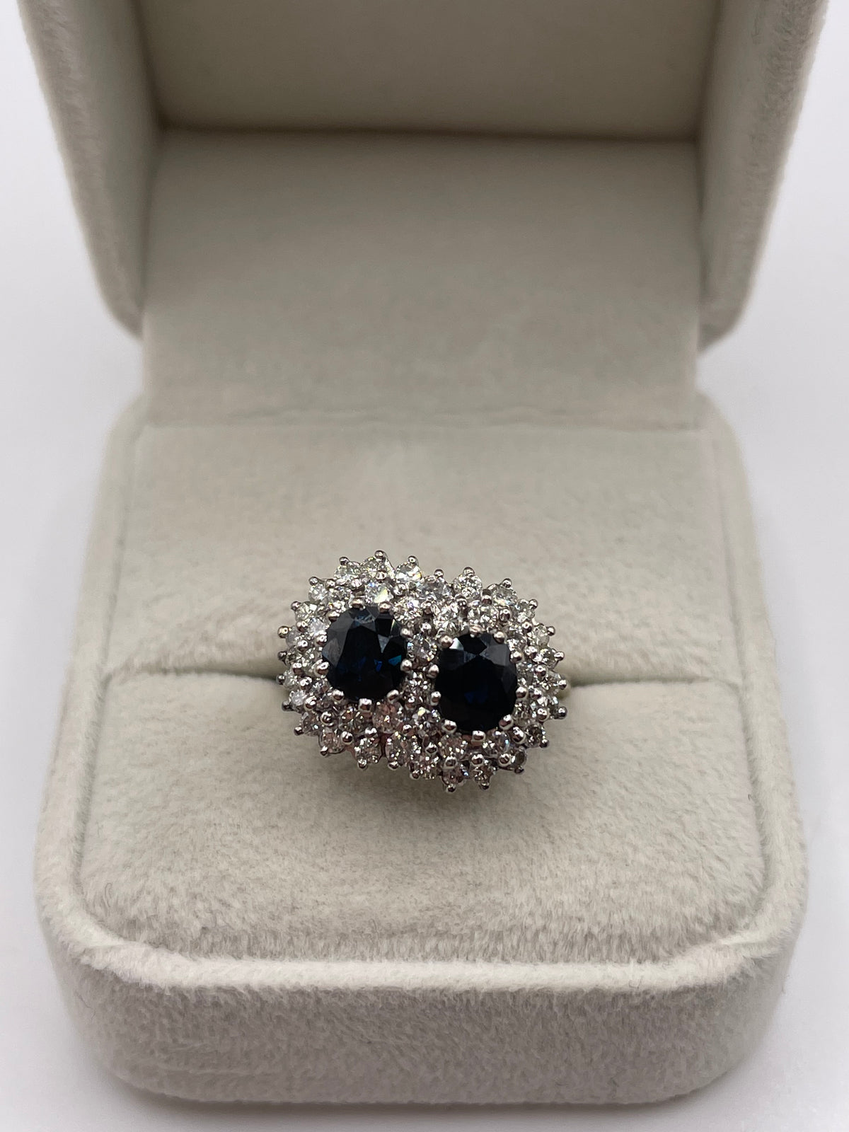18ct white gold sapphire and diamond ring
