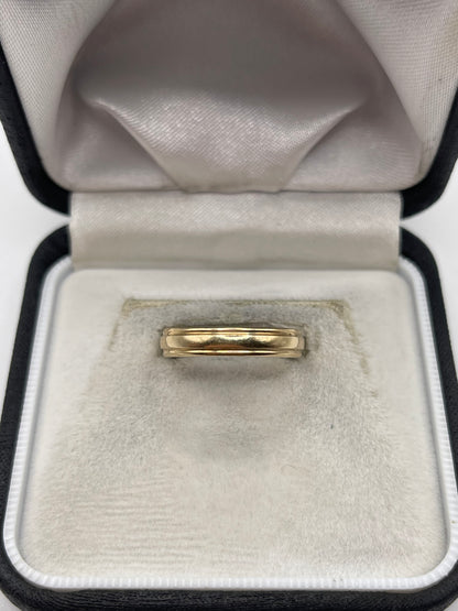 9ct gold band