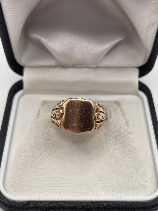 Antique 9ct rose gold shield signet ring