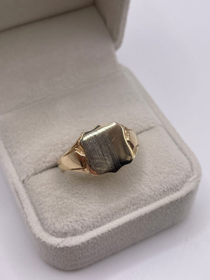 9ct gold shield signet ring