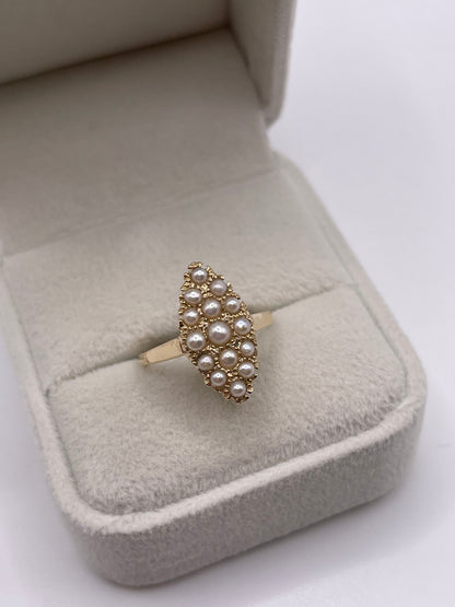 9ct gold pearl navette ring