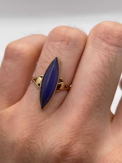 9ct gold chalcedony ring