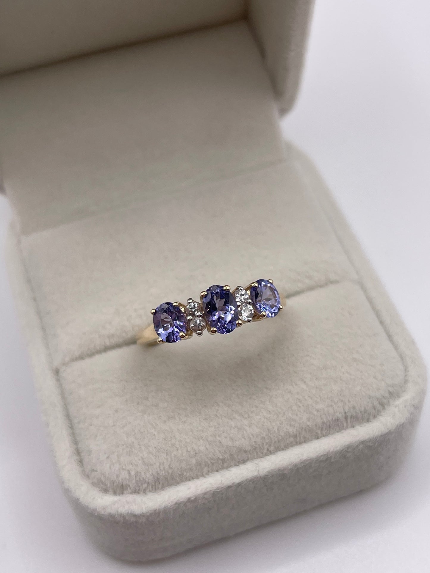 9ct gold tanzanite and zircon ring