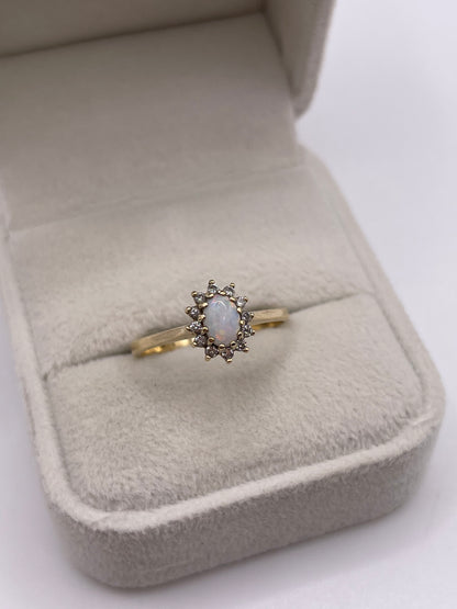 9ct gold opal and diamond ring
