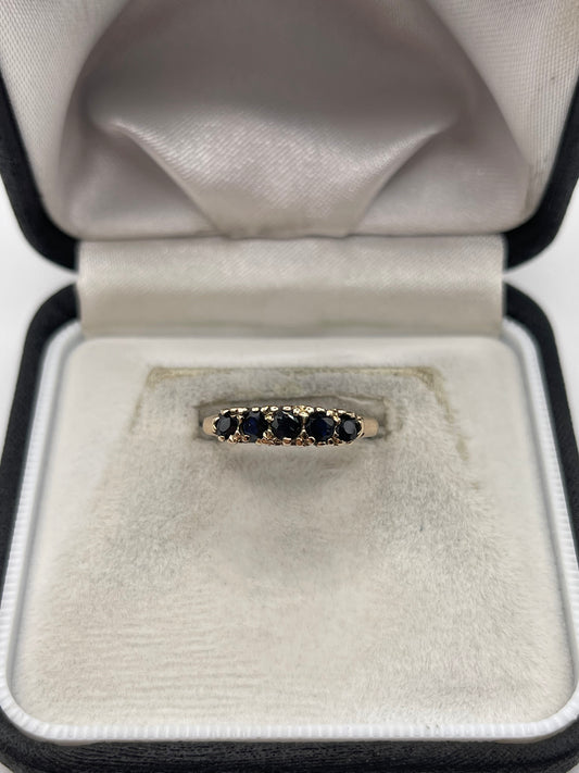 9ct gold sapphire ring