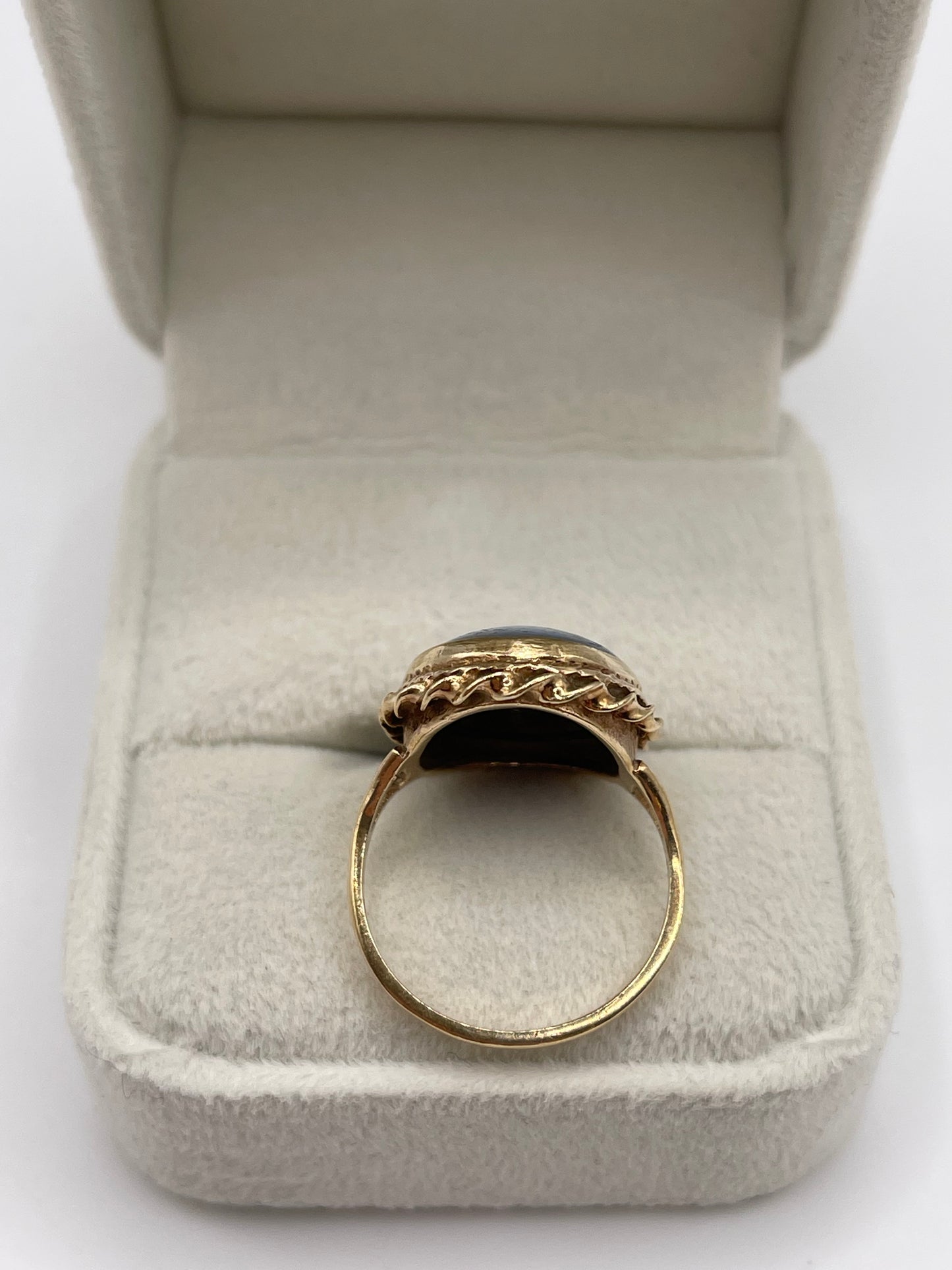 9ct gold opal triplet ring
