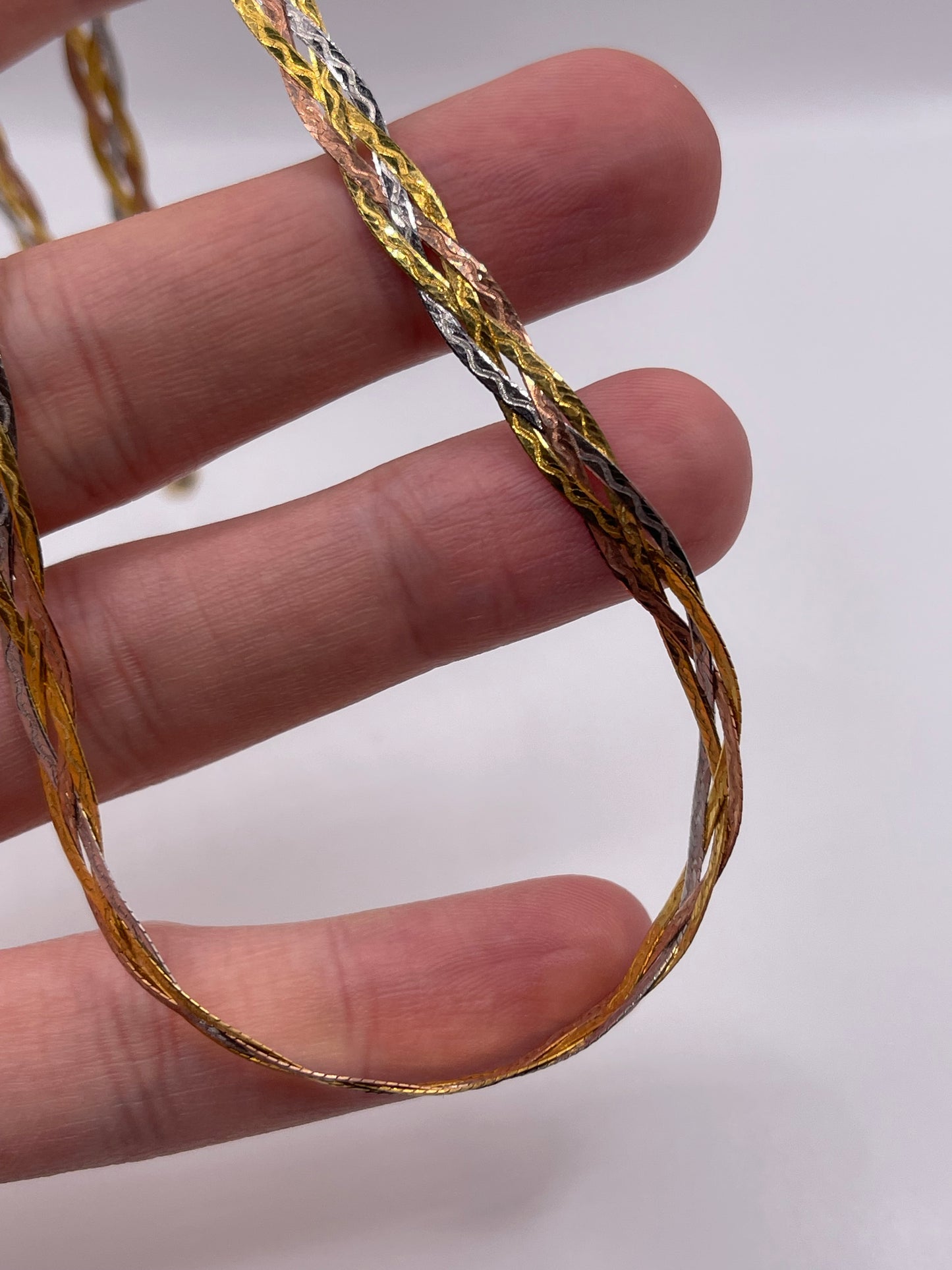 9ct tri gold chain 149