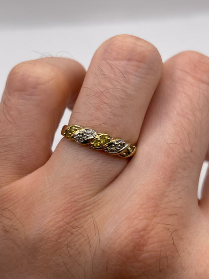 9ct gold sphene and diamond ring