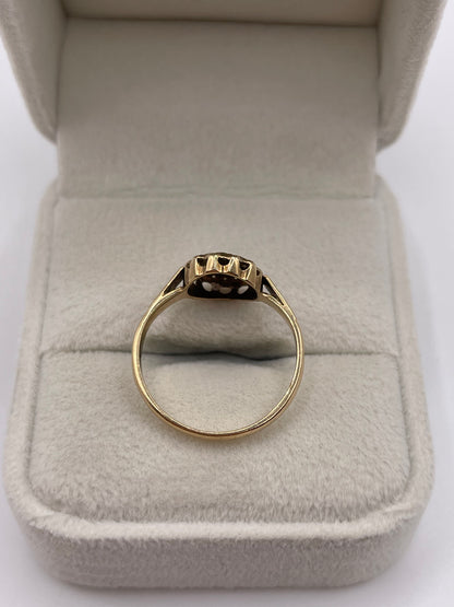 9ct gold sapphire and diamond ring