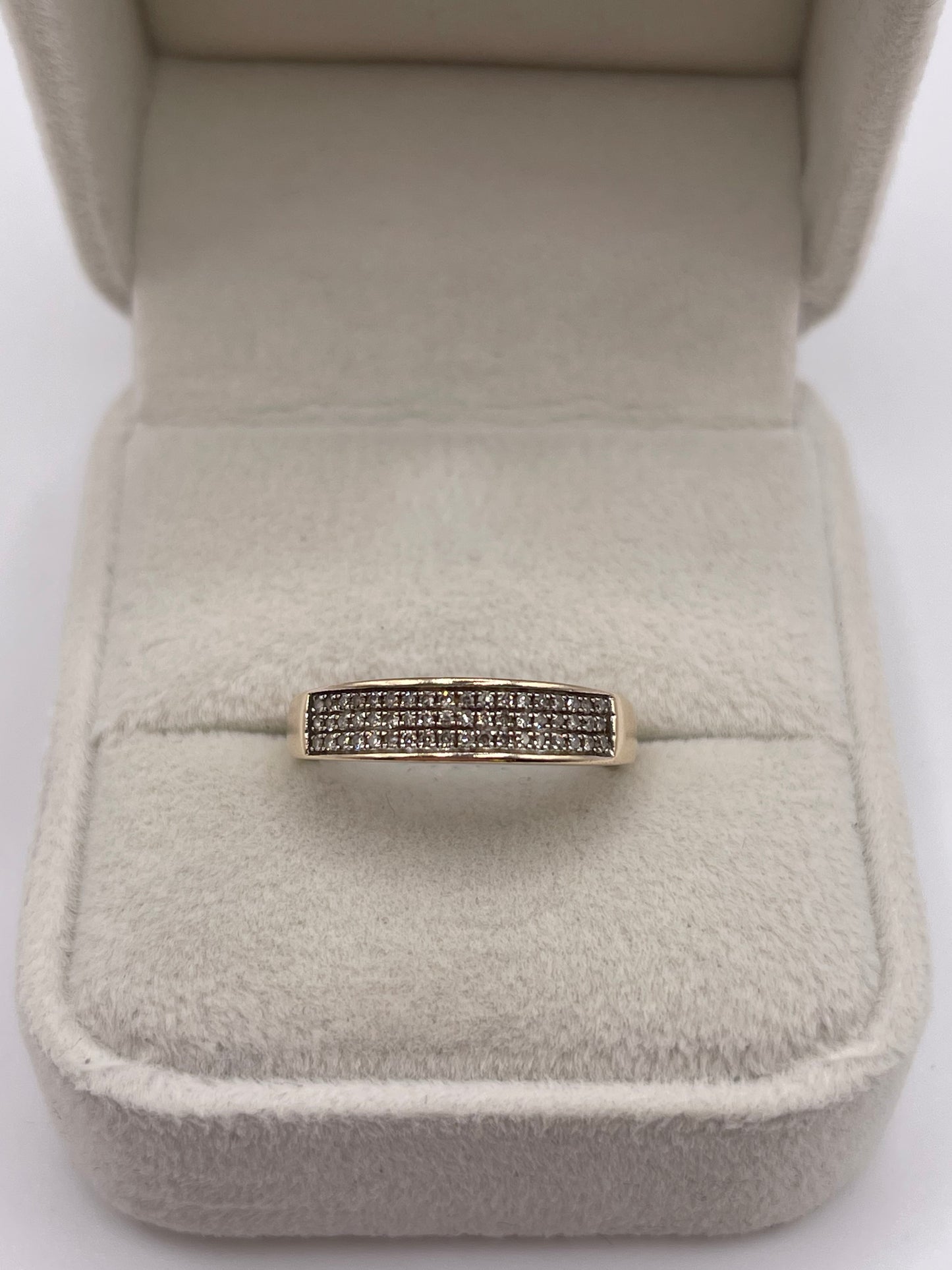 9ct gold diamond cluster ring