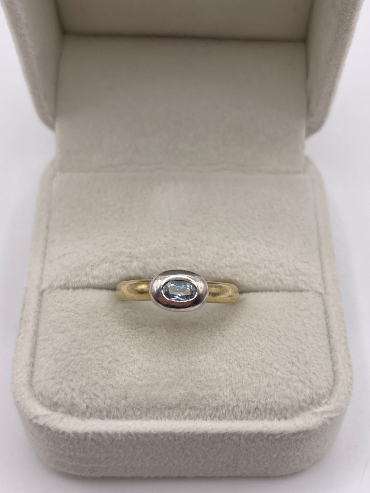 9ct two tone gold aquamarine ring