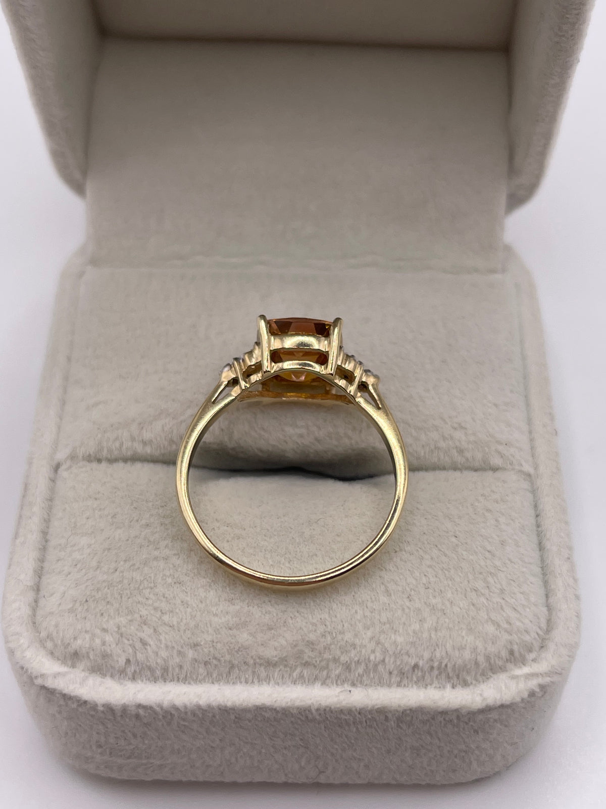 9ct gold topaz and diamond ring