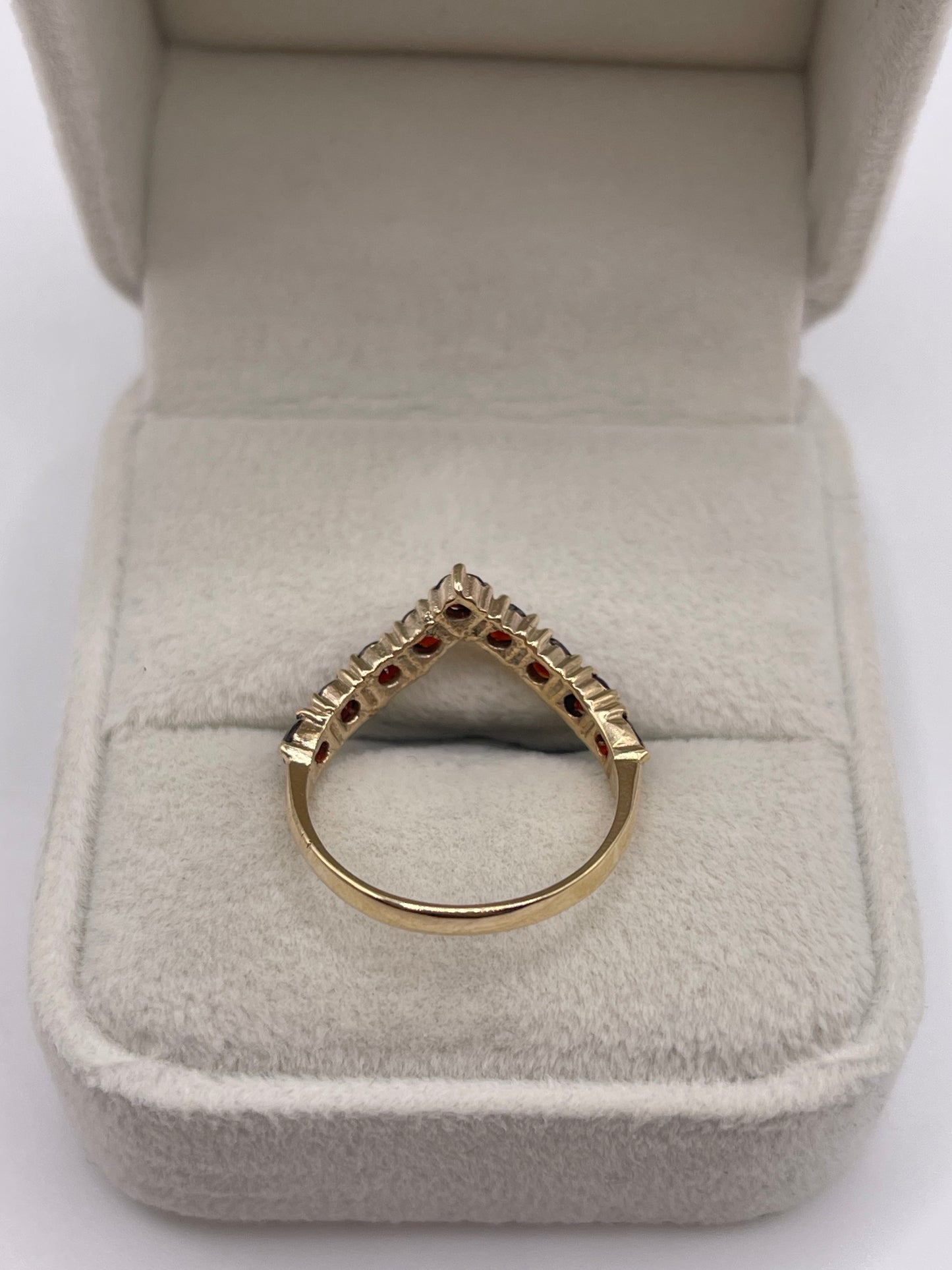 9ct gold garnet wishbone ring