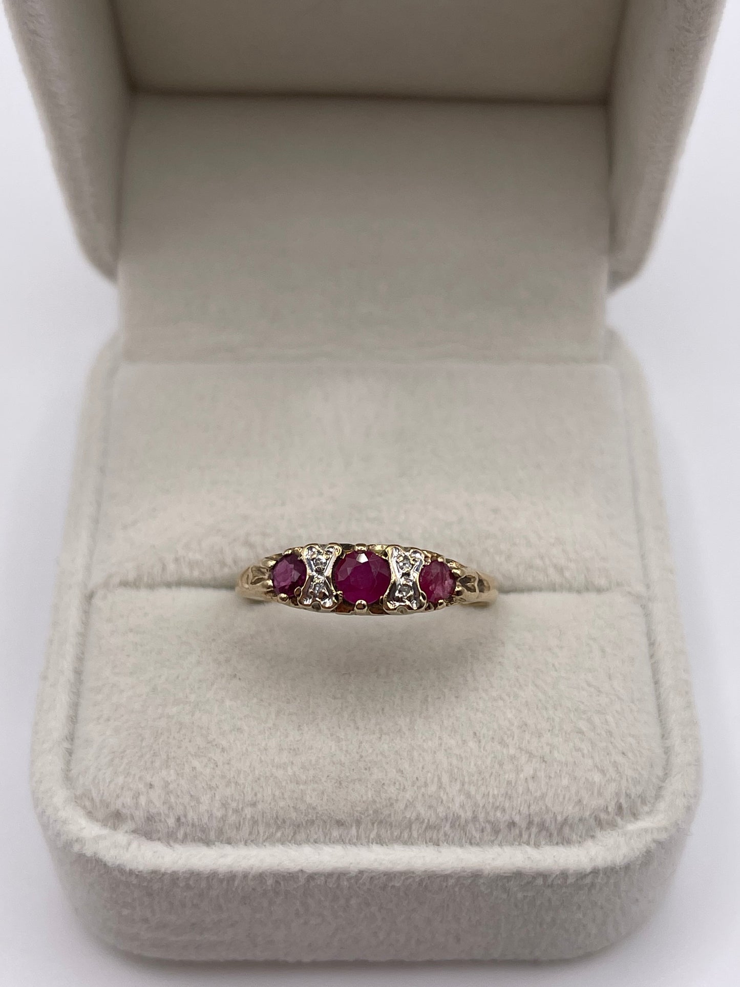 9ct gold ruby and diamond ring