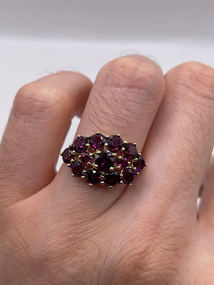 9ct gold garnet cluster ring