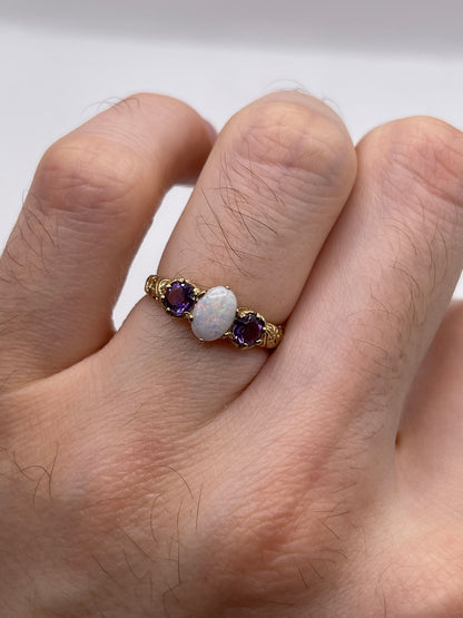 9ct gold opal and amethyst ring