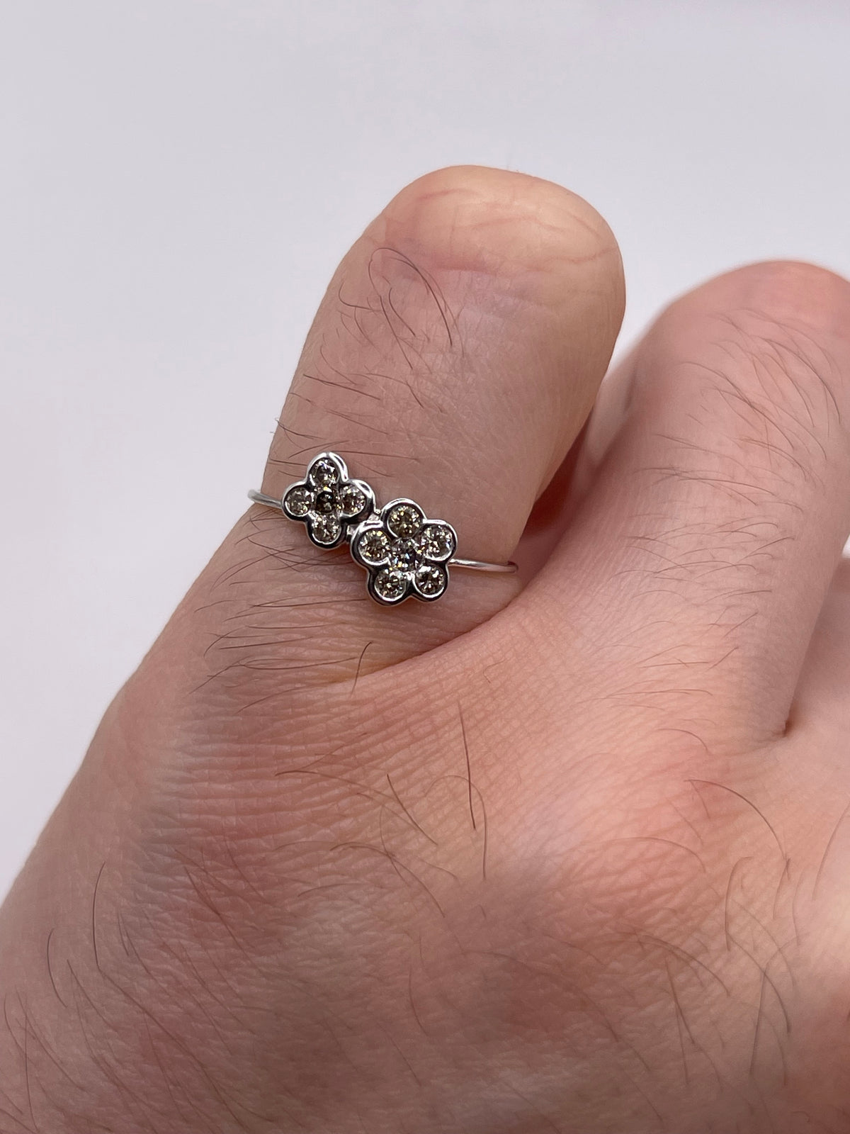 18ct white gold diamond cluster ring