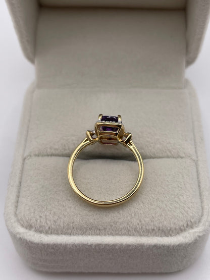 9ct gold amethyst and diamond ring