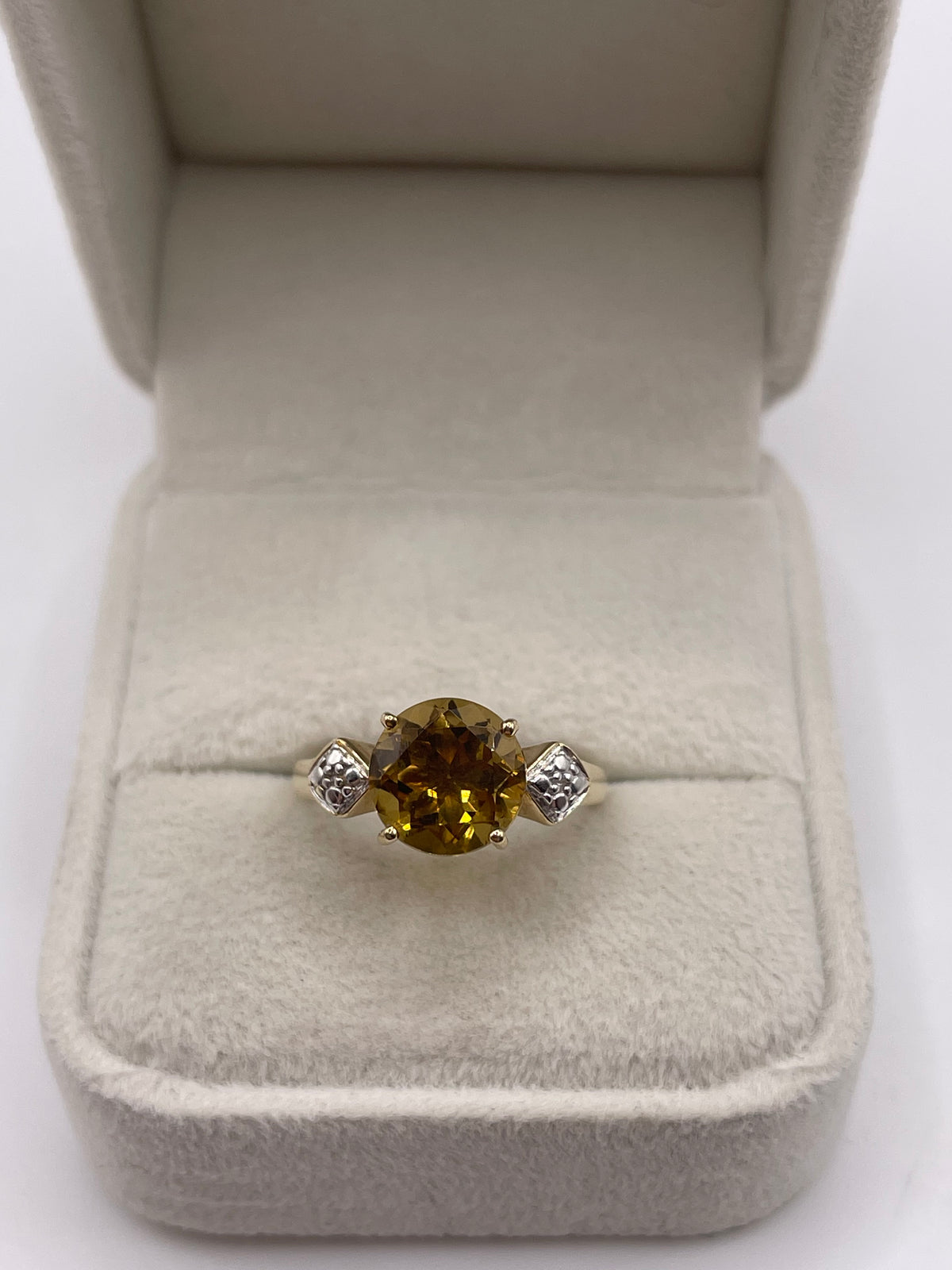 9ct gold citrine and diamond ring