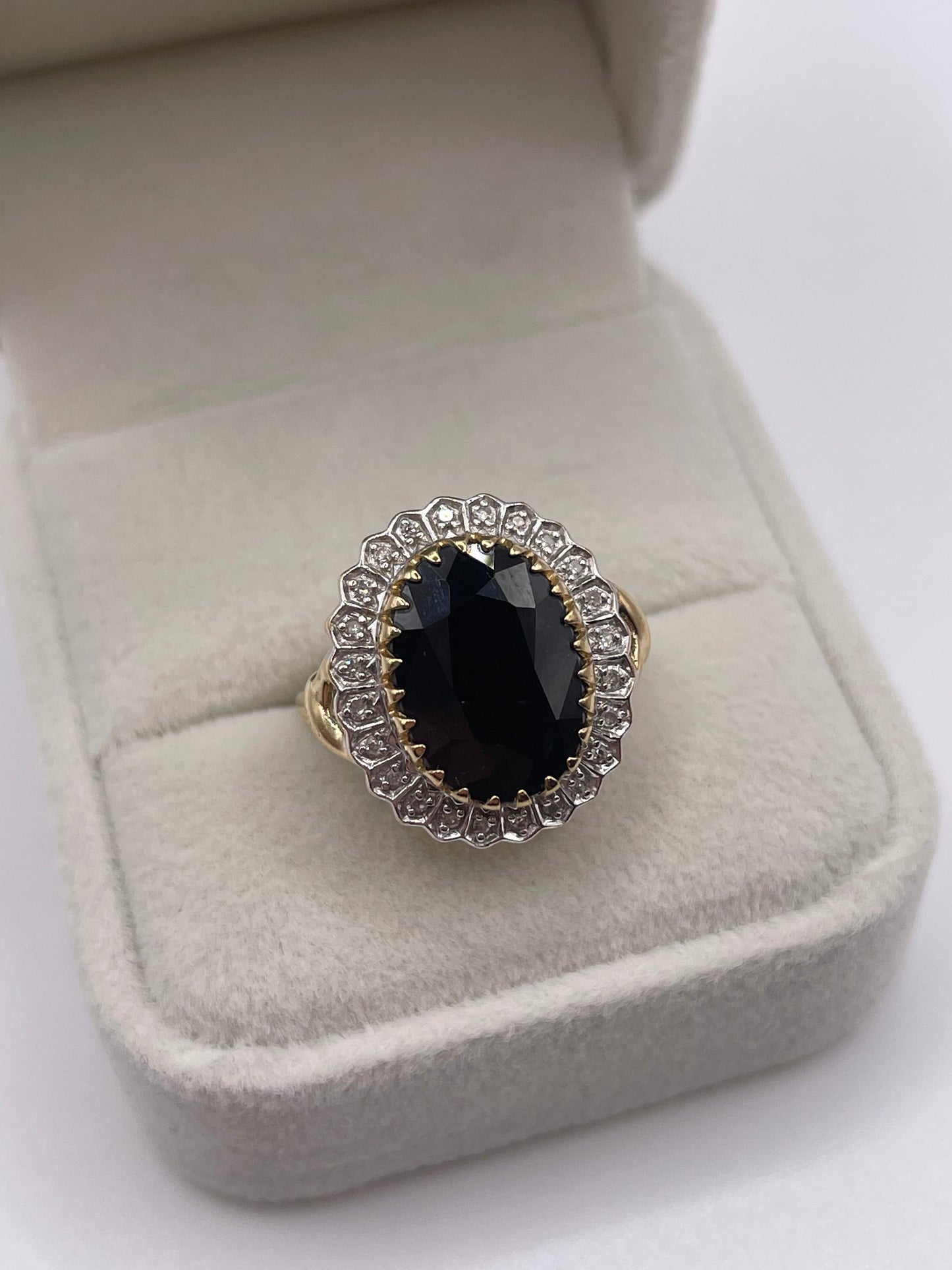 9ct gold sapphire and diamond ring