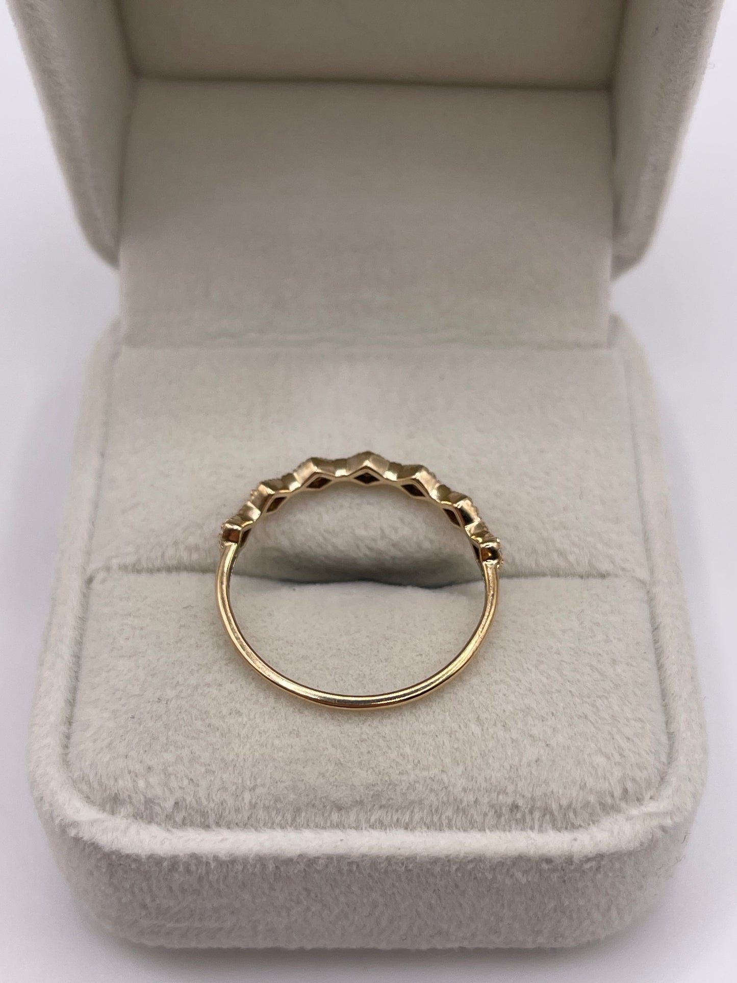 9ct gold diamond ring
