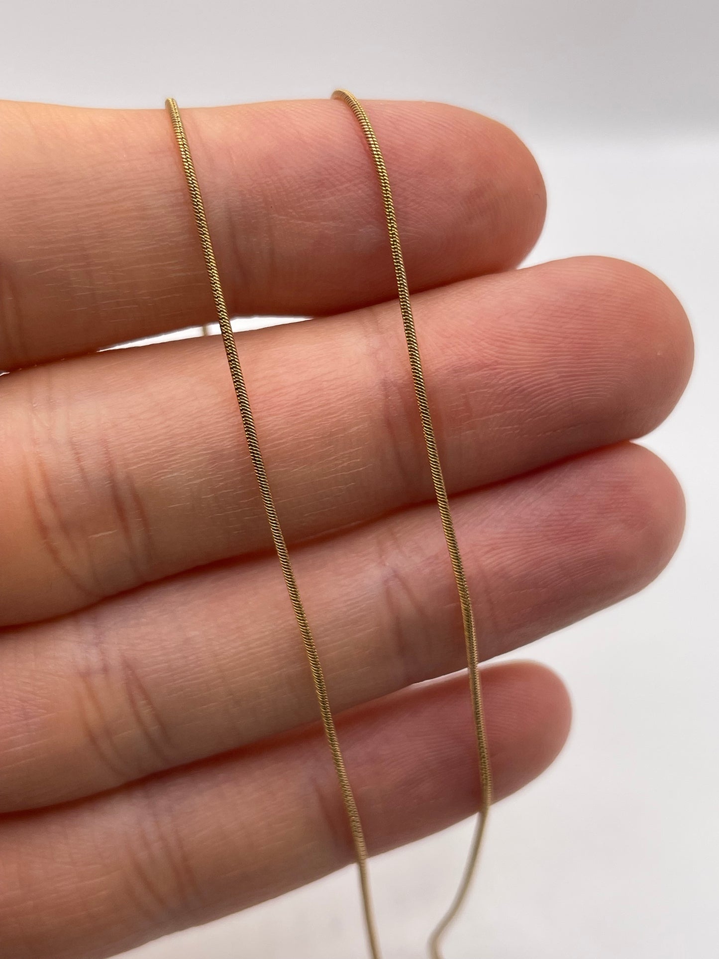 9ct gold chain 494