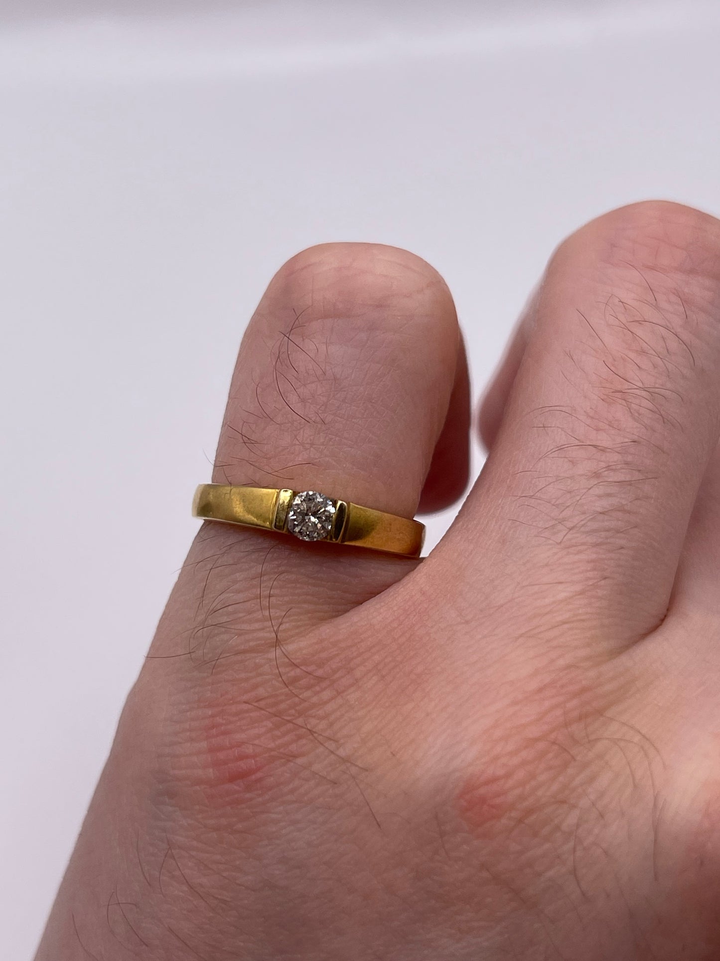 18ct gold diamond ring