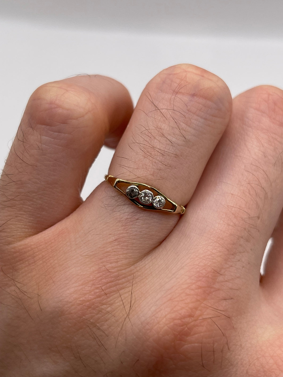 18ct gold old cut diamond ring