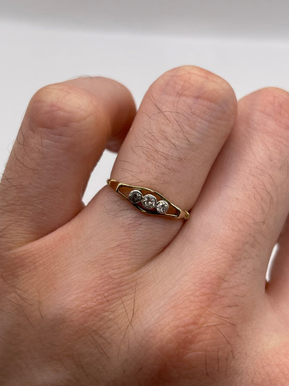 18ct gold old cut diamond ring