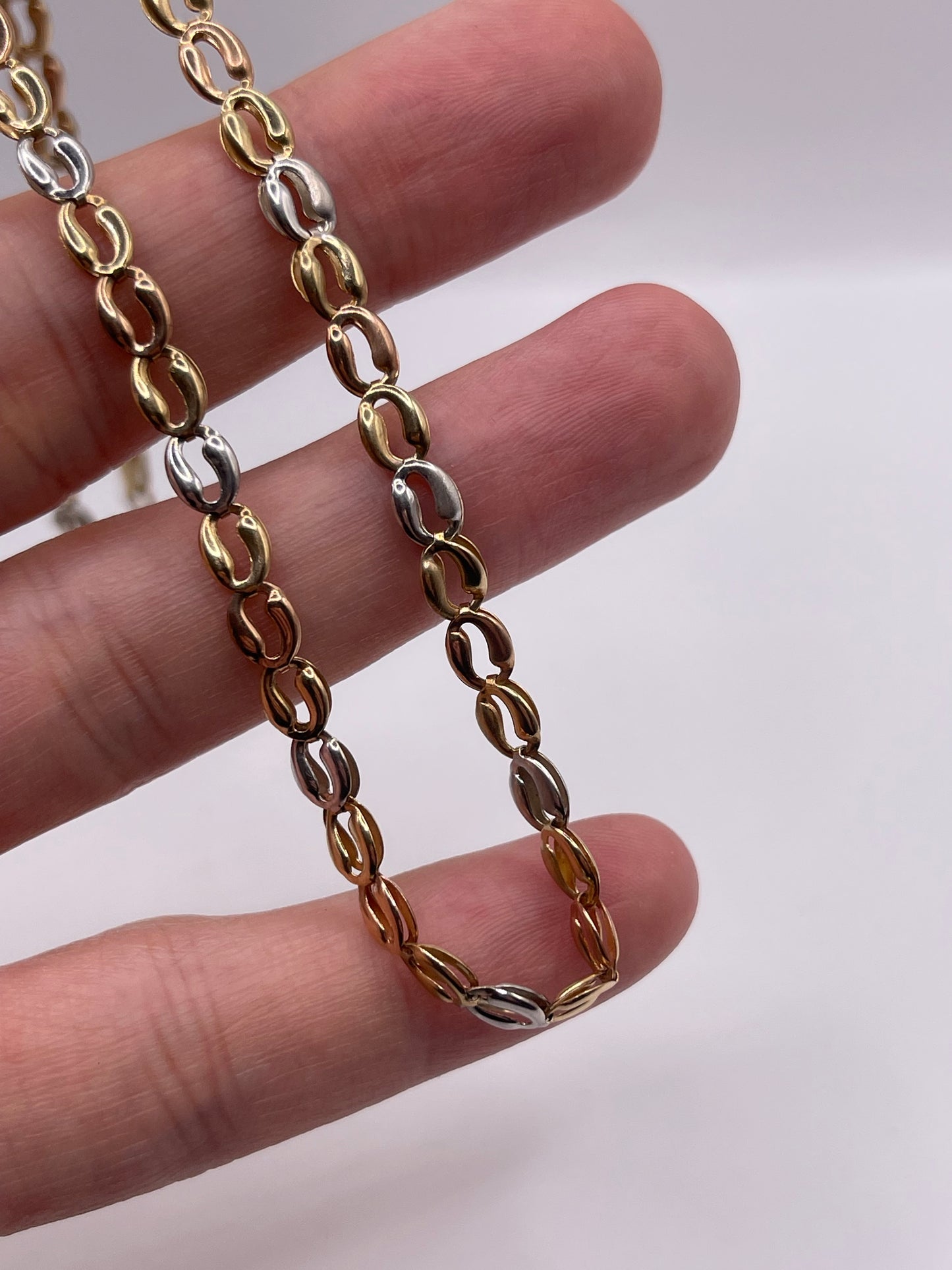 9ct tri gold chain 184
