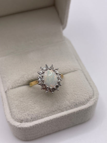 18ct gold opal and diamond ring