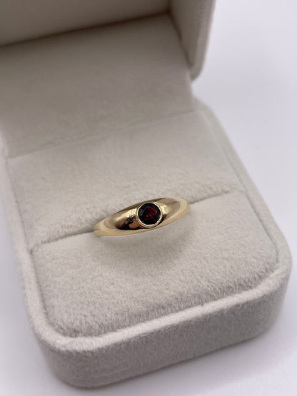 9ct gold garnet gypsy ring