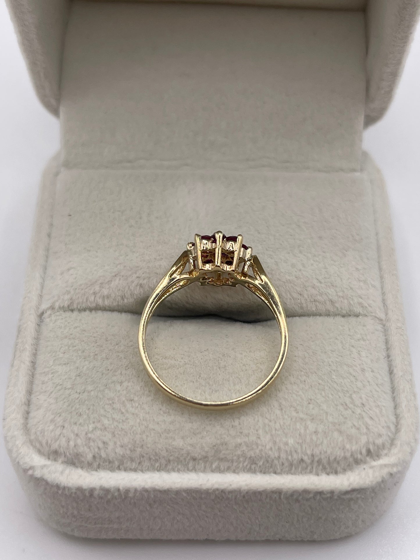 9ct gold ruby cluster ring