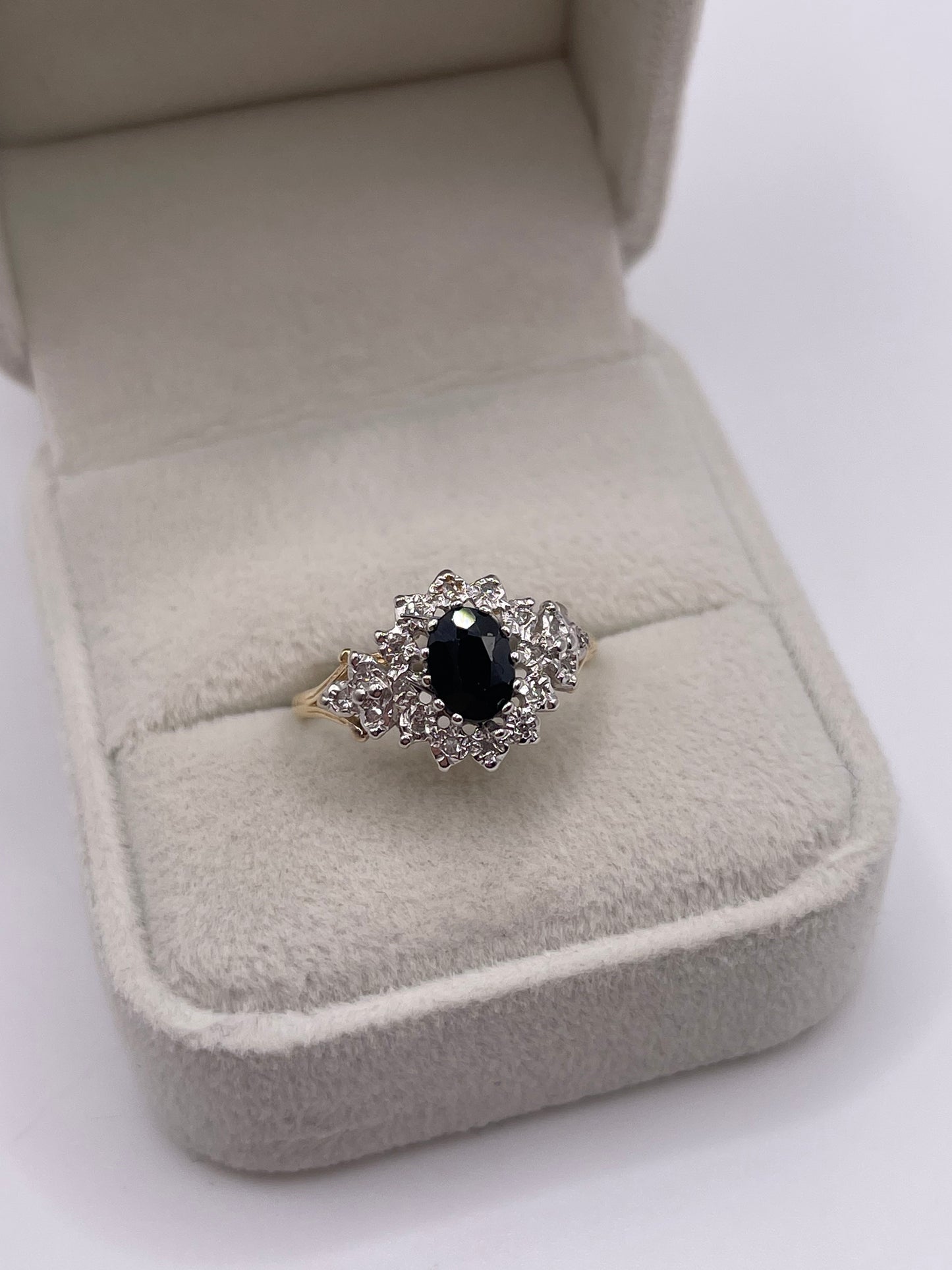 9ct gold sapphire and diamond ring