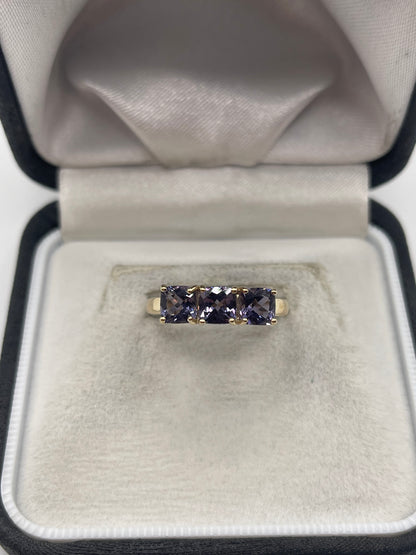 9ct gold iolite ring