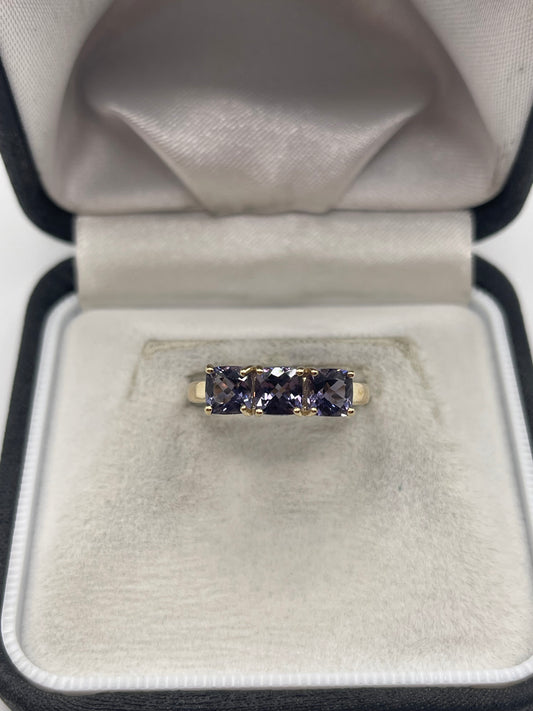 9ct gold iolite ring