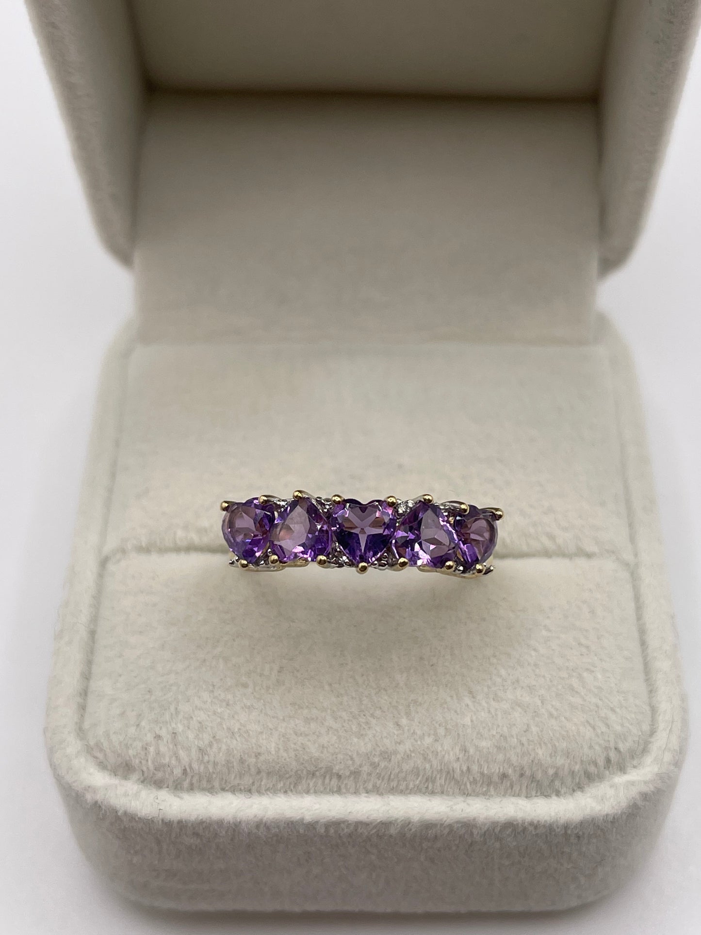 9ct gold amethyst and diamond ring