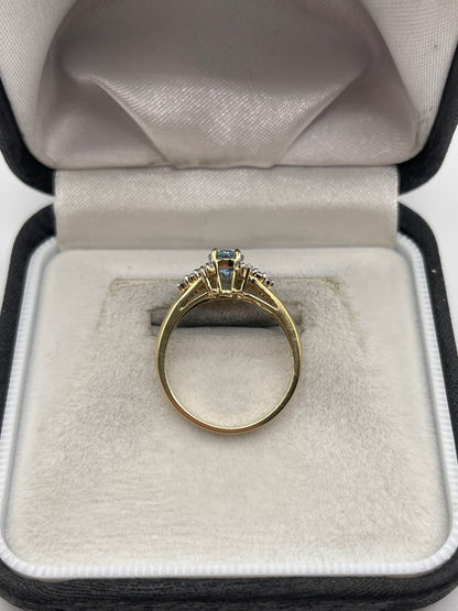 9ct gold topaz and diamond ring