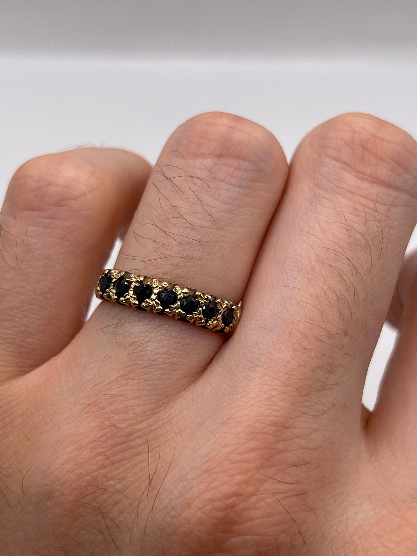 9ct gold sapphire ring