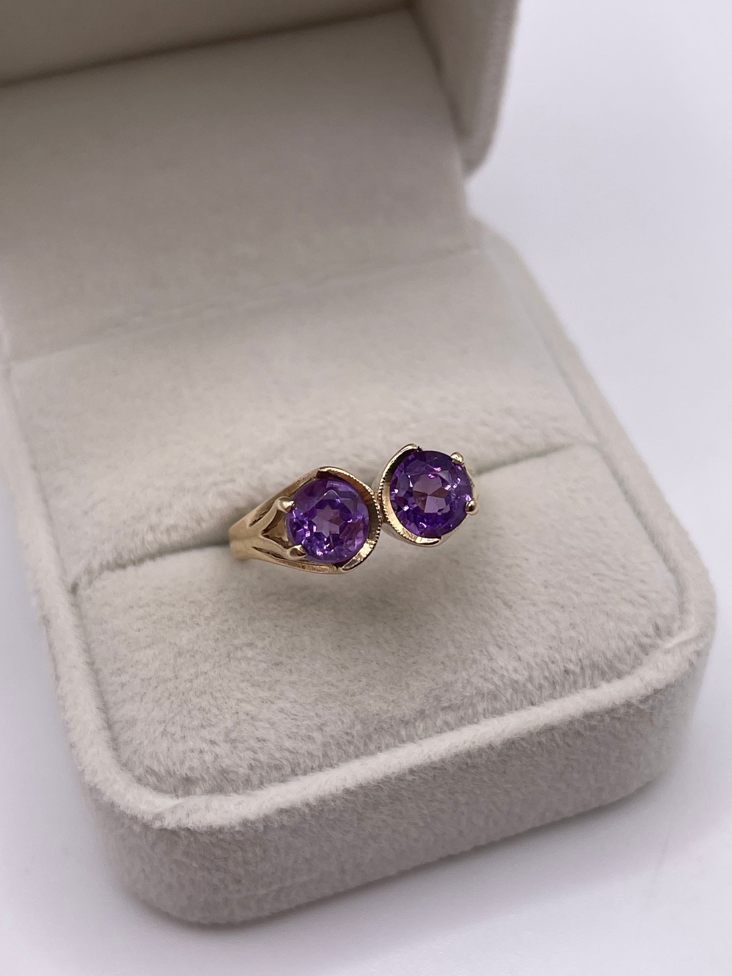 9ct gold amethyst ring