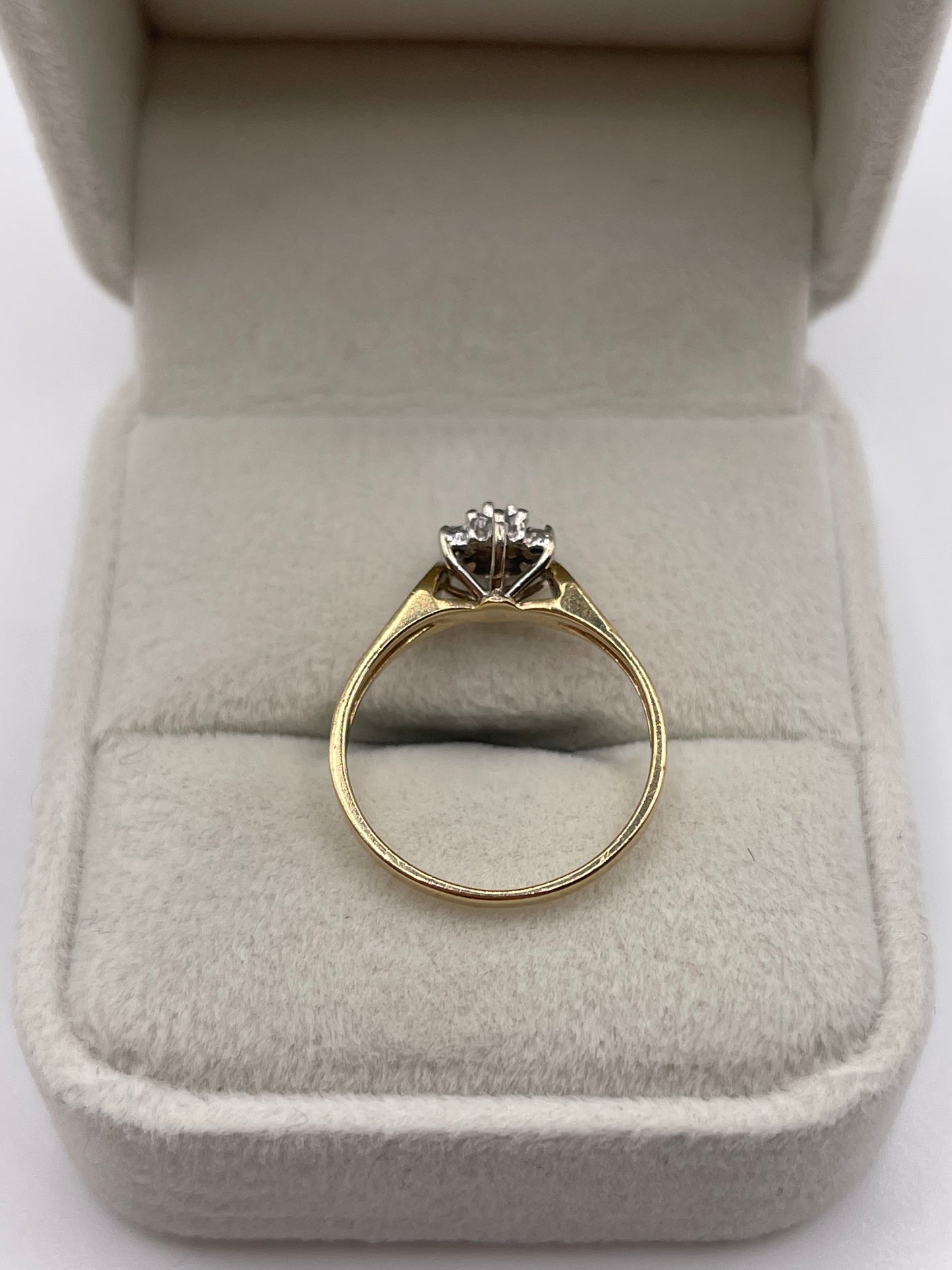 14ct gold diamond cluster ring